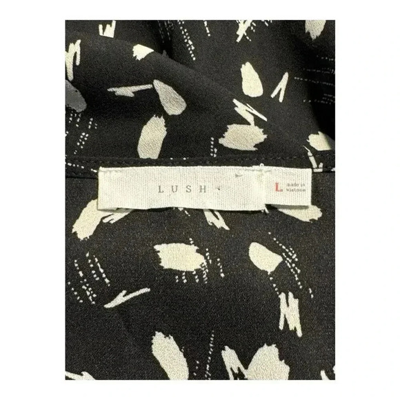 NEW Lush Women's Large Floral Blouse Black & Ivory Multicolor Stitch Fix NWOT‎ - Picture 4 of 8
